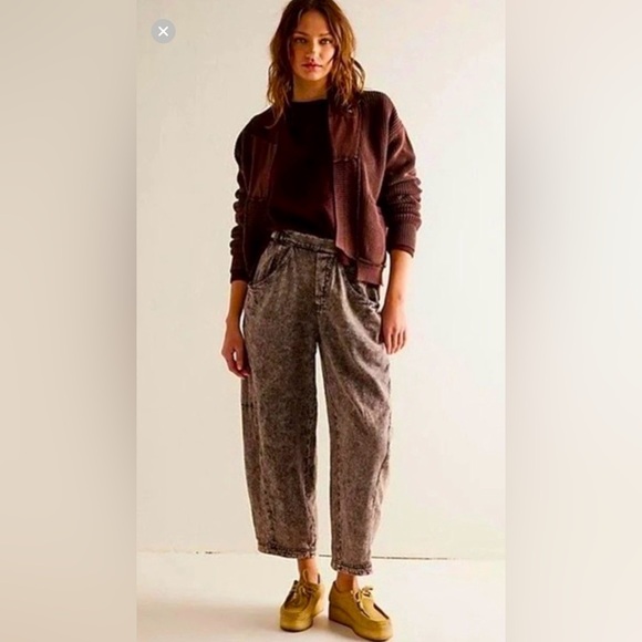 We The Free High Road Barrel Women Jeans SMALL - Picture 4 of 6